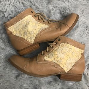 Not Rated Lace Booties
